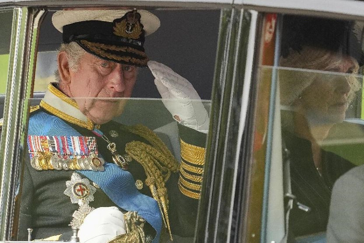 When and where will the coronation of King Charles III take place?_1