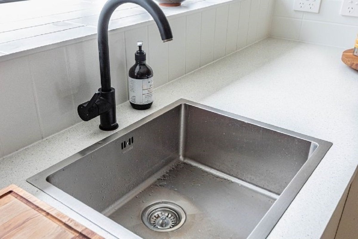 This Will Get Your Sink Really Clean 